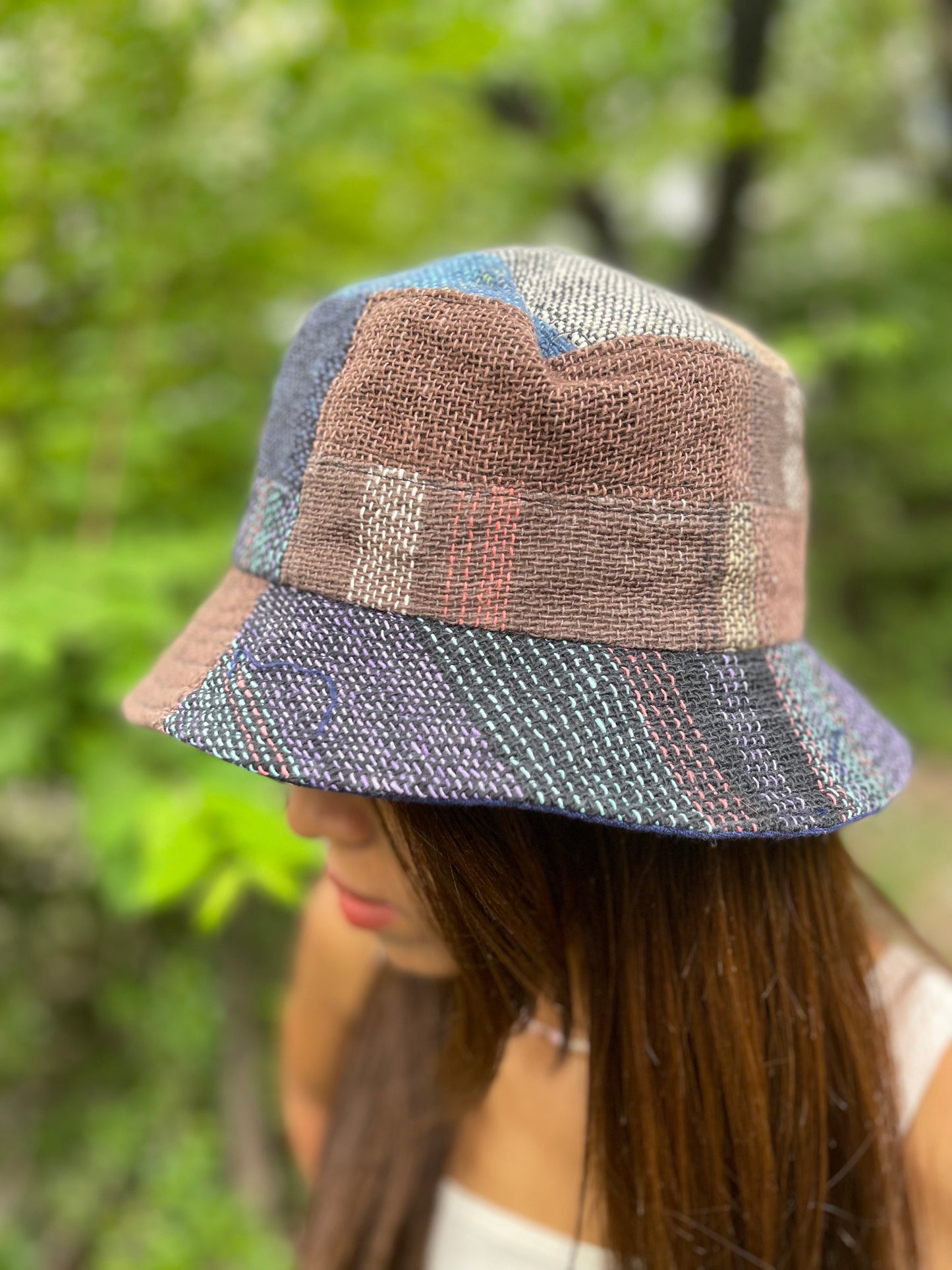 Joli chapeau seau en patchwork fait main