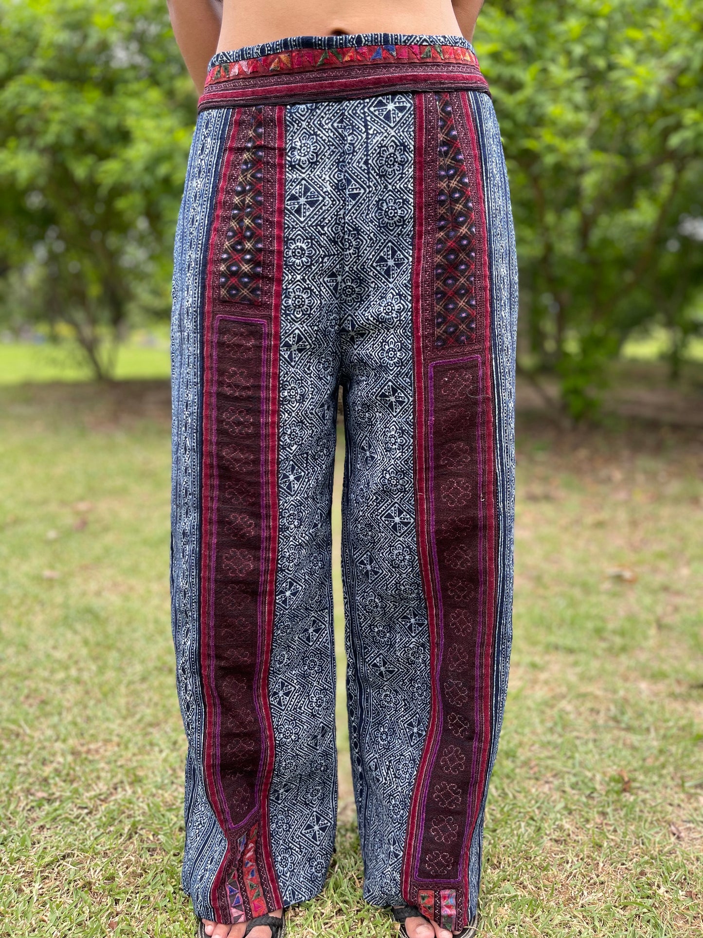 Magnifique pantalon Hmong